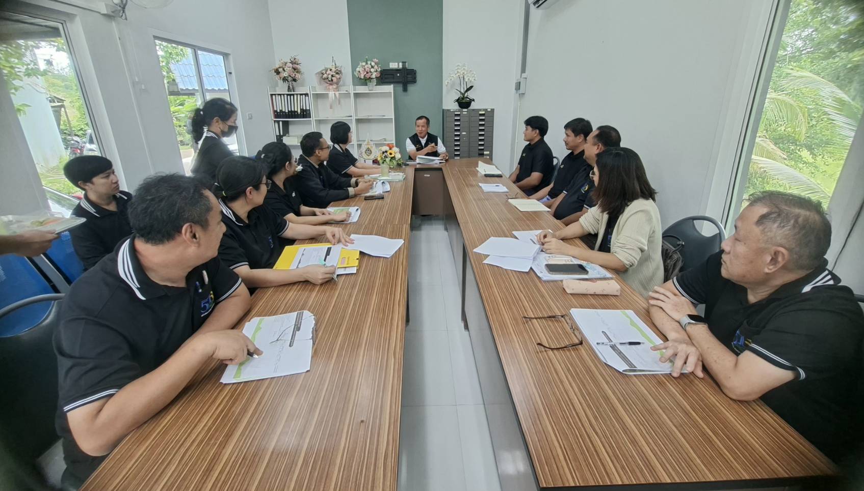 title - ผู้ตรวจราชการ ส.ป.ก. ประชุมตรวจติดตามความก้าวหน้าผลการดำเนินงานตามแผนการตรวจราชการของ สำนักงานการปฏิรูปที่ดินเพื่อเกษตรกรรม ประจำปีงบประมาณ พ.ศ. 2569 รอบที่ 2  เขตตรวจราชการที่ 9 จังหวัดตราด